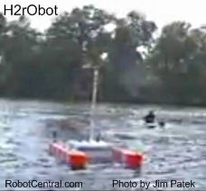 H2rObot On Water