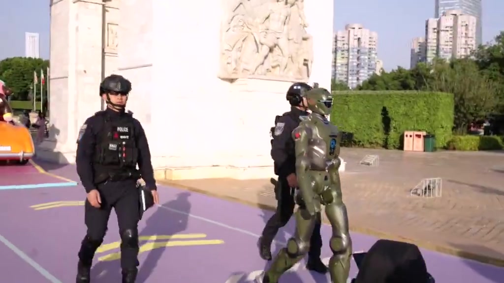 Shenzhen’s T800 Robot Patrol: A Nod to ’70s Sci-Fi